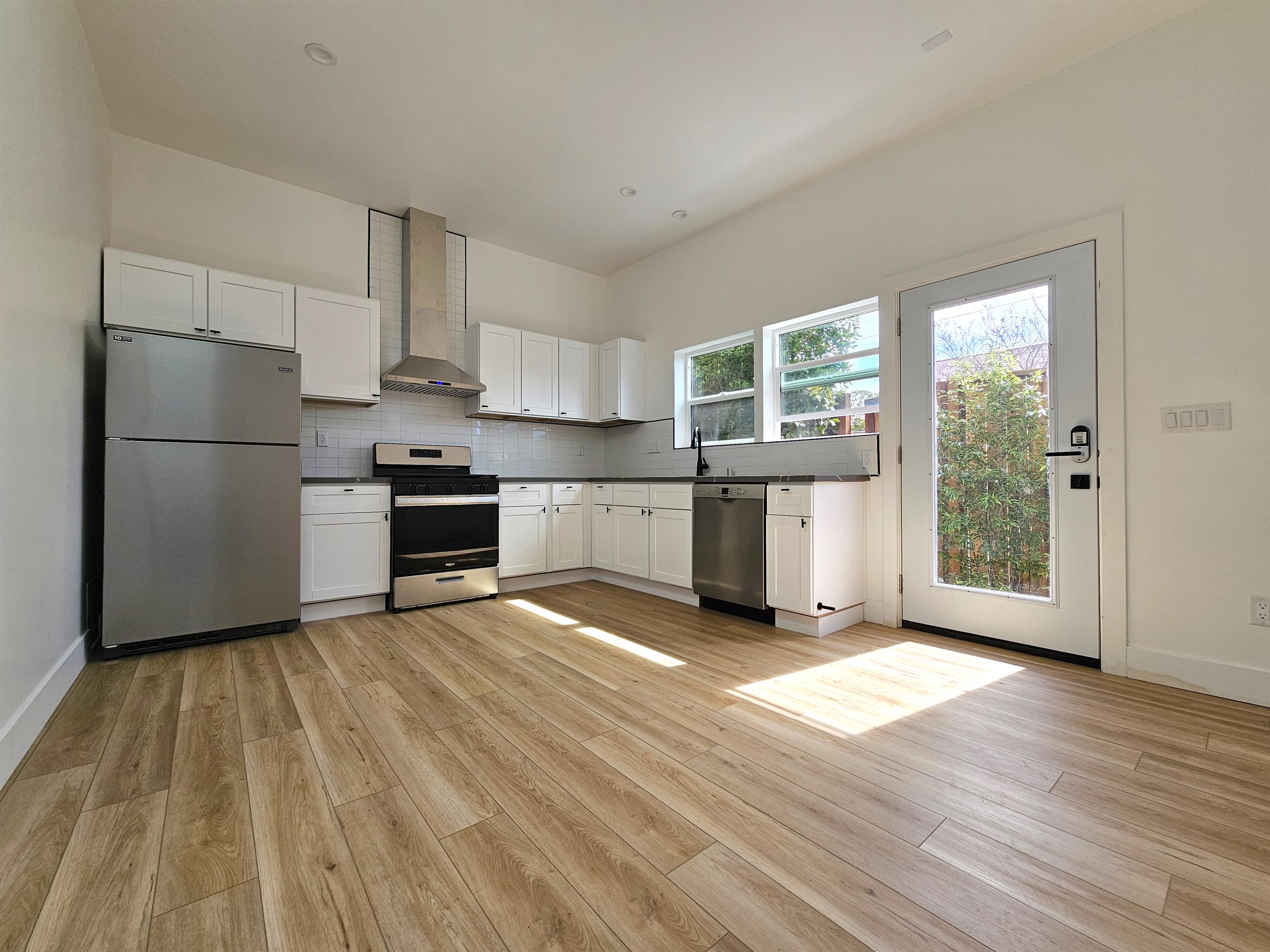 2711 West 60th Street